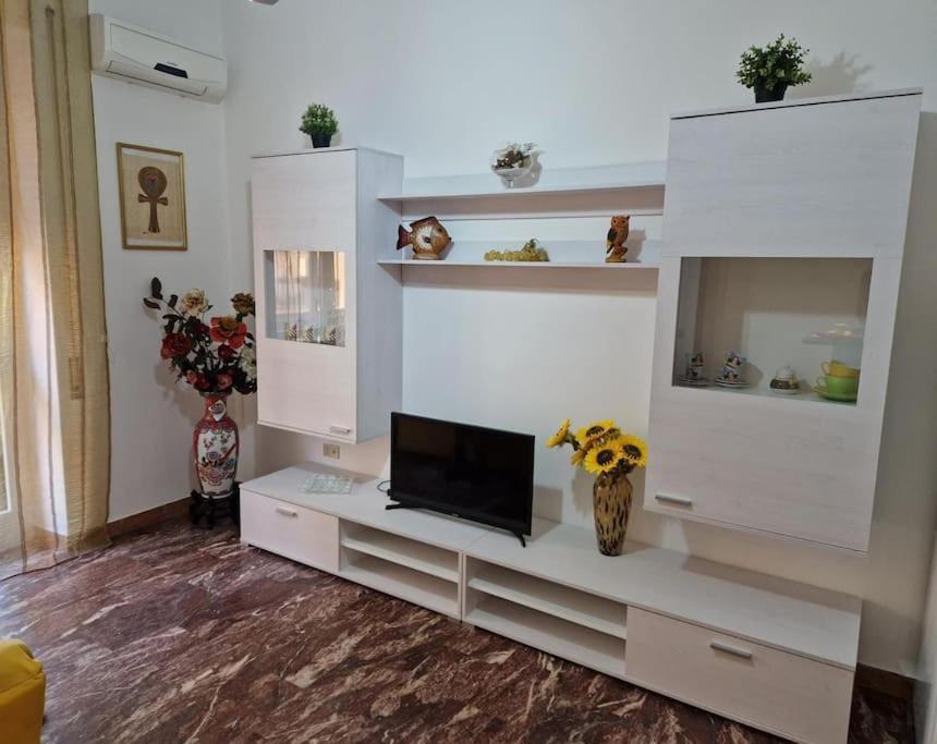 Apartamento La Casa Di Angelica Cagliari Exterior foto