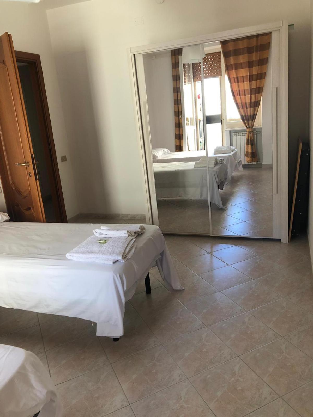 Apartamento La Casa Di Angelica Cagliari Exterior foto